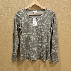 Womens /juniors PS, ribbed Henley, Green with stars, NWT